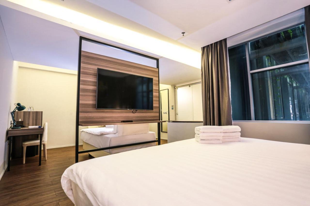קואלה לומפור Days Hotel & Suites By Wyndham Kl - Chan Sow Lin Mrt Or Lrt מראה חיצוני תמונה