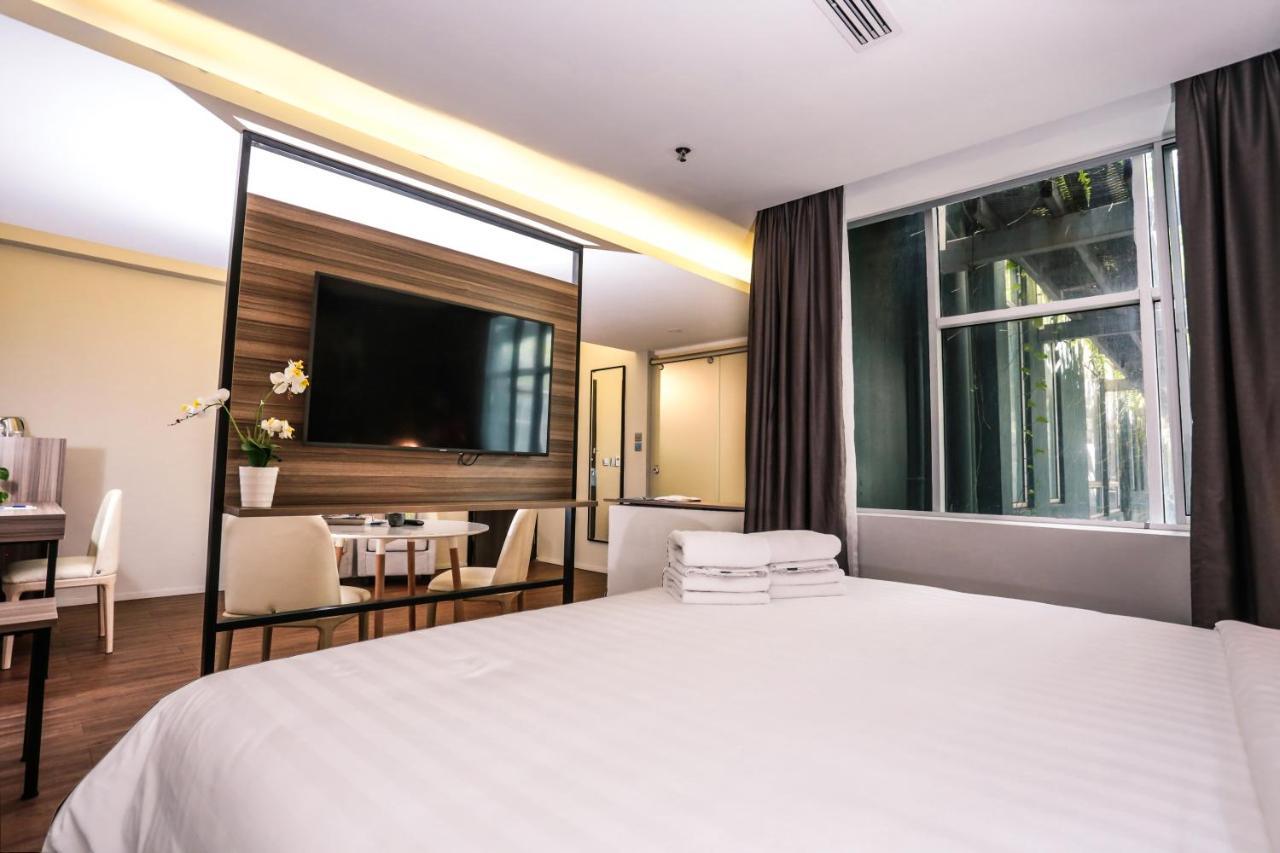 קואלה לומפור Days Hotel & Suites By Wyndham Kl - Chan Sow Lin Mrt Or Lrt מראה חיצוני תמונה