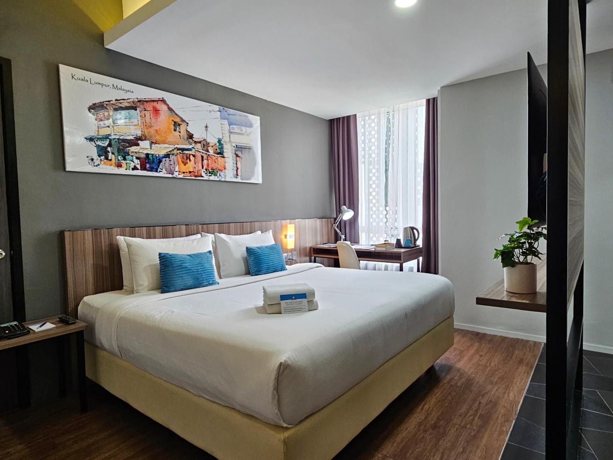 קואלה לומפור Days Hotel & Suites By Wyndham Kl - Chan Sow Lin Mrt Or Lrt מראה חיצוני תמונה